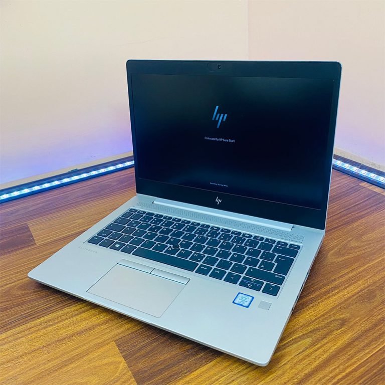 HP EliteBook 830 G6 – Processeur Intel Core i5 vPro de 8e génération – 8 Go de RAM – SSD de 256 Go – Écran Full HD de 13 pouces