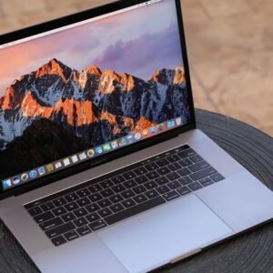 MacBook Pro 2017 – Intel Core i5 – 16 Go de RAM – SSD de 512 Go – Écran Full HD 14 pouces