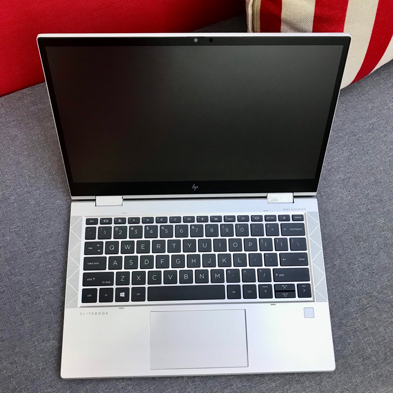 HP EliteBook 830 G7 tactile – i5 vPro 10ᵉ génération – 32 Go RAM – 512 Go SSD – 14'' Full HD